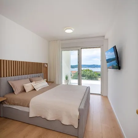 Hébergement de vacances My Dalmatia - Sea View Ronoda With Private Pool & Sauna *