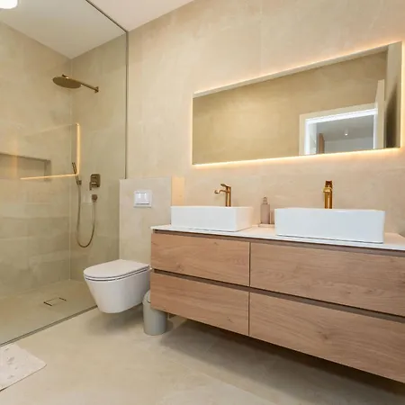 My Dalmatia - Sea View Ronoda With Private Pool & Sauna Hébergement de vacances
