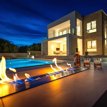 My Dalmatia - Sea View Ronoda With Private Pool & Sauna