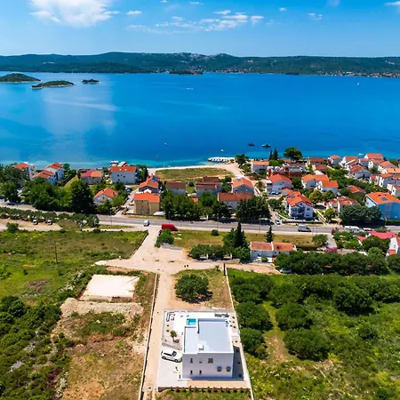 Hébergement de vacances My Dalmatia - Sea View Ronoda With Private Pool & Sauna